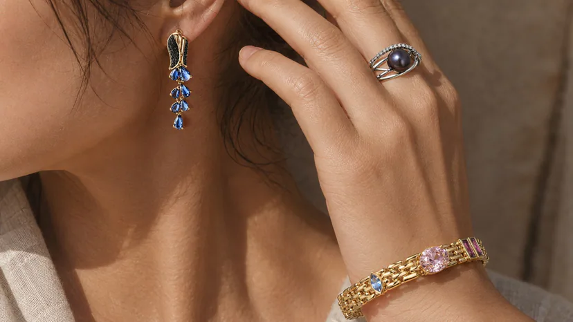 Jewelry-led June lookbook with sapphire drop earring pearl ring and gemstone bracelet